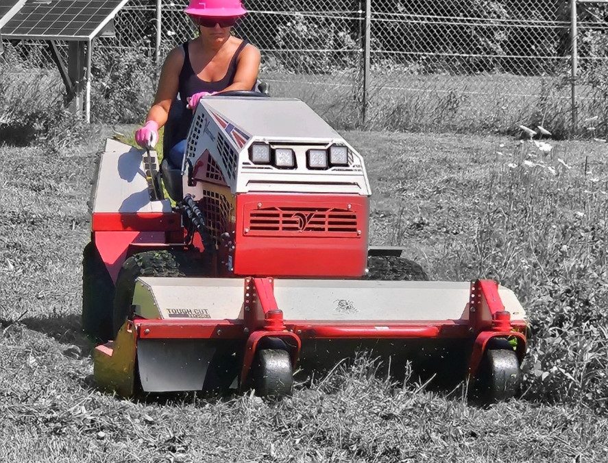 Women Adding Color to a Black & White Industry: Celebrating Diversity in Construction and Solar